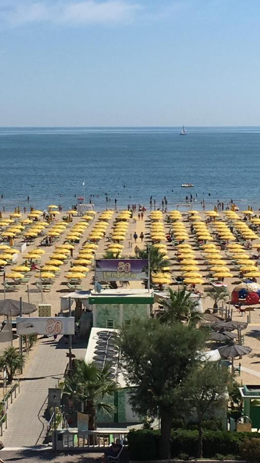 Appartamento Fronte Mare Rimini Exterior foto