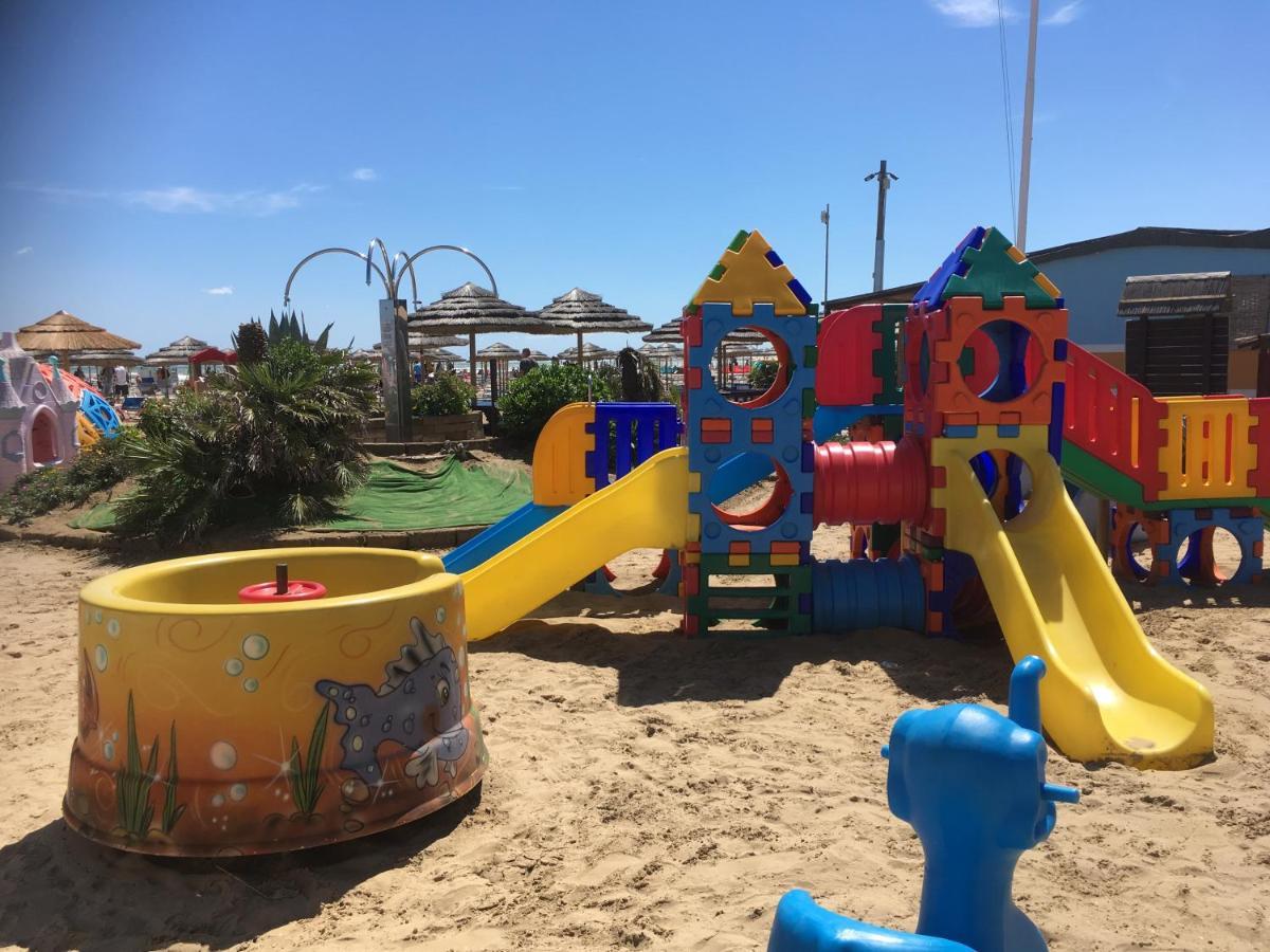 Appartamento Fronte Mare Rimini Exterior foto